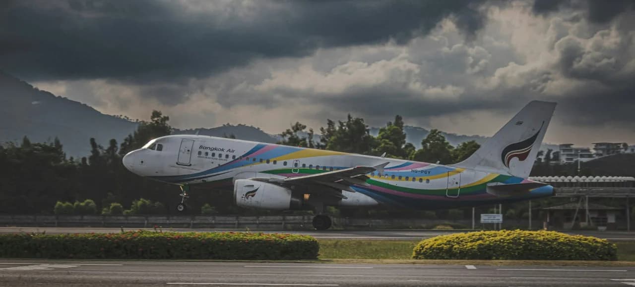 How to Get to Koh Samui (Flights, Ferries & Best Routes)