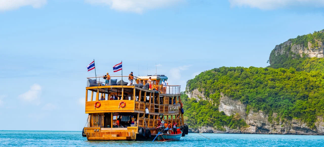 listing card gallery